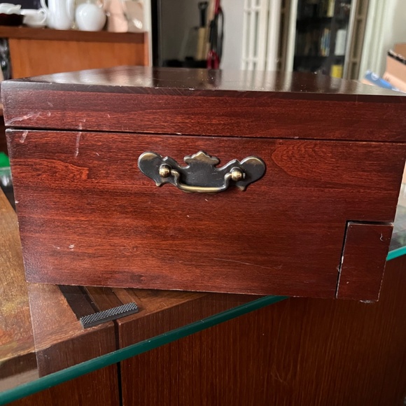 VINTAGE REED & BARTON 24K GOLD PLATED 68 PIECE FLATWARE & HOSTESS SERVING SET - Picture 10 of 10